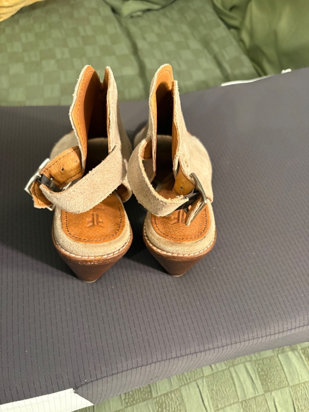 Frye Shoes - Picture 5 of 9